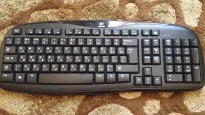 Лот: 5683348. Фото: 1. Очень удобная клавиатура Logitech... Клавиатуры и мыши