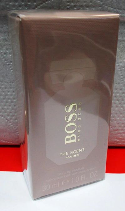 Лот: 8598899. Фото: 1. Парфюмированная вода Hugo Boss... Женская парфюмерия
