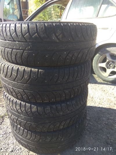 Лот: 12150685. Фото: 1. Шины Bridgestone ice cruiser 700. Шины