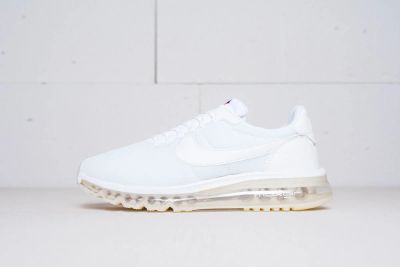 Лот: 11618399. Фото: 1. Кроссовки Nike Air Max LD-Zero... Кеды, кроссовки, слипоны