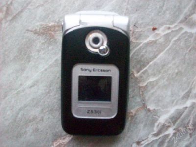 Лот: 134232. Фото: 1. z530i. Кнопочные мобильные телефоны
