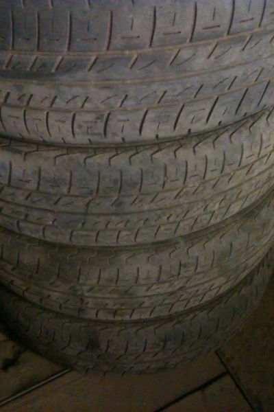Лот: 5379408. Фото: 1. Bridgestone sneaker. Шины