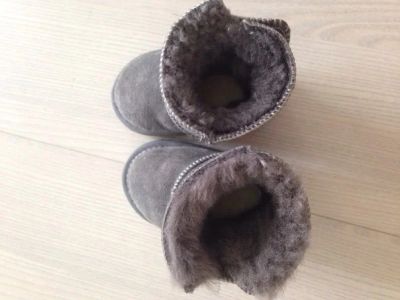 Лот: 7019478. Фото: 1. Натуральные сапоги UGG. Сапоги