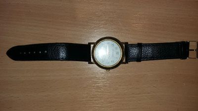 Лот: 6660723. Фото: 1. Часы не идут возможно нужно поменять... Другие наручные часы