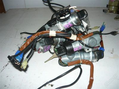 Лот: 2314726. Фото: 1. Замок зажигания Subaru SF5.SG5... Электрооборудование