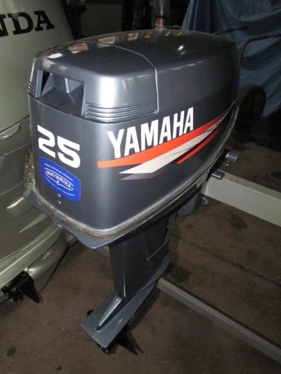 Лот: 9756492. Фото: 1. Лодочный мотор Yamaha 25 NWH. Лодочные моторы