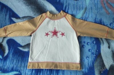 Лот: 2667444. Фото: 1. Свитер размер 32 на 3-5 лет (100... Свитера, худи, толстовки