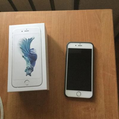 Лот: 7614601. Фото: 1. Apple iPhone 6s 16 GB белый. Смартфоны