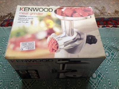 Лот: 14763830. Фото: 1. Мясорубка kenwood электрическая. Кухонная