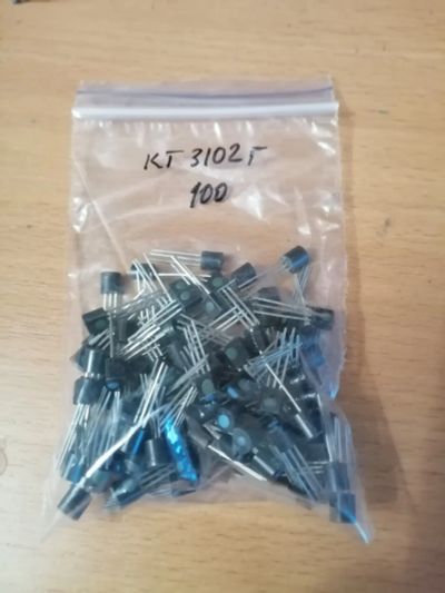 Лот: 25884850. Фото: 1. Транзисторы КТ3102Г. 100 шт. Транзисторы