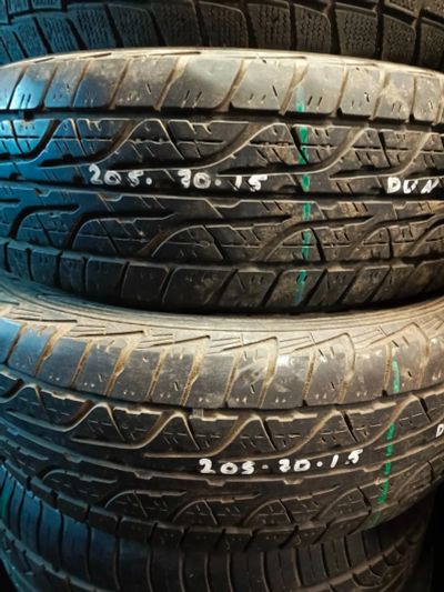 Лот: 22395594. Фото: 1. Две шины Dunlop Grandtrek AT3... Шины