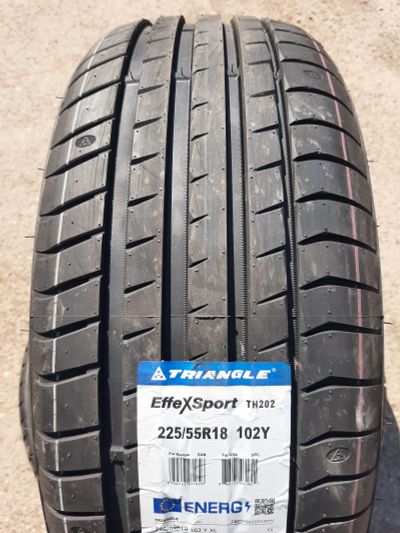 Лот: 22625721. Фото: 1. 225/55 R18 "Triangle EffeXSport... Шины