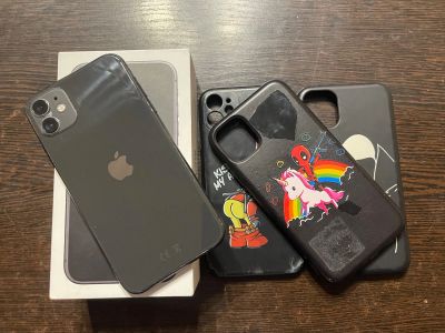 Лот: 20044713. Фото: 1. IPhone 11 64gb. Смартфоны