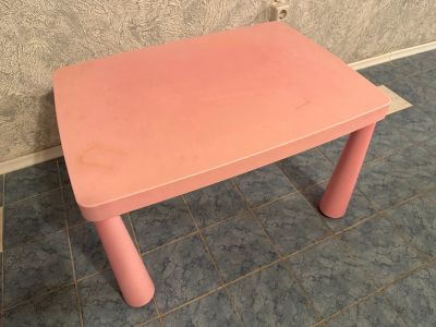 Лот: 20527453. Фото: 1. Детский стол IKEA Маммут. Столики, стулья, парты
