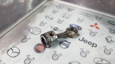 Лот: 23700762. Фото: 1. Поршень с шатуном Chevrolet Captiva... Двигатель и элементы двигателя