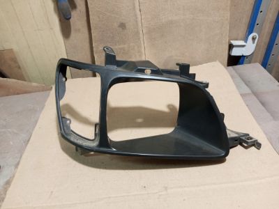 Лот: 19813006. Фото: 1. Рамка фары Toyota Lite Ace kr... Оптика и освещение