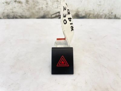 Лот: 25628431. Фото: 1. кнопка аварийной сигнализации... Двигатель и элементы двигателя