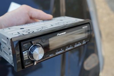 Лот: 15296713. Фото: 1. USB-Автомагнитола Pioneer MVH-X460UI. Автомагнитолы