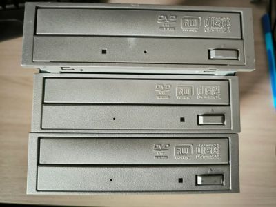 Лот: 25010192. Фото: 1. Оптические приводы DVD-RW. Приводы CD, DVD, BR, FDD