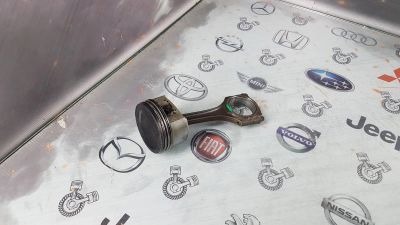 Лот: 23587356. Фото: 1. Поршень с шатуном Mercedes-Benz... Двигатель и элементы двигателя