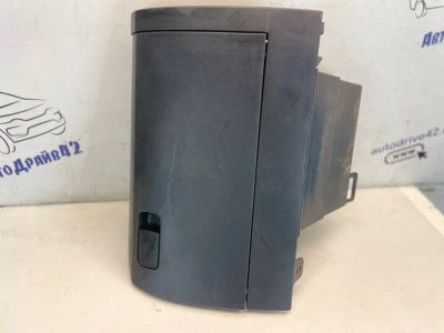 Лот: 22459894. Фото: 1. бардачок Volkswagen Polo 612. Другое (автозапчасти)