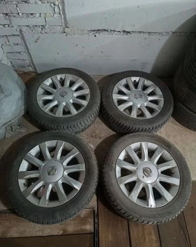 Лот: 25638985. Фото: 1. Комплект колес R16 Nissan. Шины на дисках