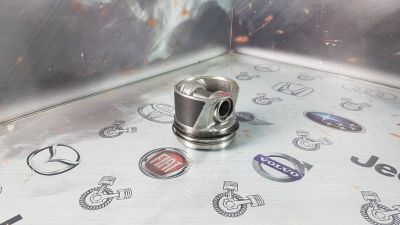 Лот: 23585878. Фото: 1. Поршень Toyota Hilux 2GD-FTV 13101-0E010. Двигатель и элементы двигателя