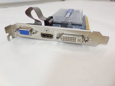 Лот: 11861347. Фото: 1. Видеокарта gigabyte GeForce 210... Видеокарты