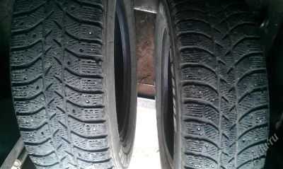 Лот: 1847813. Фото: 1. две покрышки bridgestone. Шины