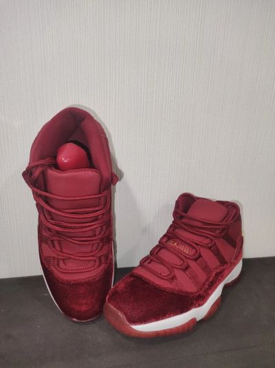 Лот: 19205320. Фото: 1. Кроссовки nike air jordan 11 retro. Кеды, кроссовки, слипоны