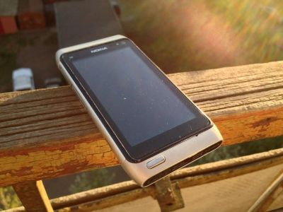 Лот: 4011512. Фото: 1. Nokia n8 silver. Смартфоны