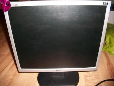Лот: 3436898. Фото: 1. Компьютерный монитор 17' LG Flatron... ЖК-мониторы