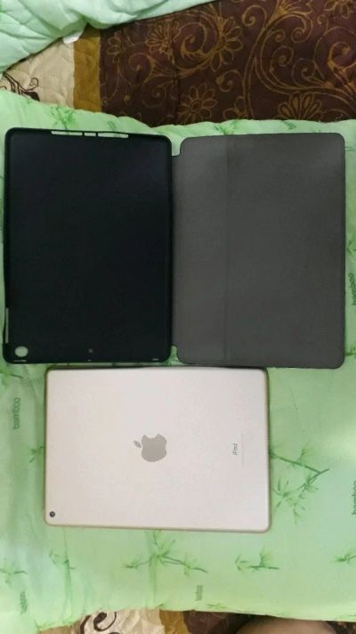 Лот: 14008711. Фото: 1. Ipad Apple iPad 32GB Wi-Fi Gold. Планшеты