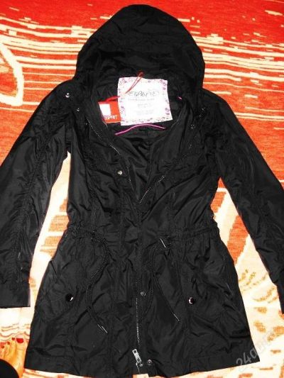 Лот: 75802. Фото: 1. Плащ женский фирмы ESPRIT. Верхняя одежда