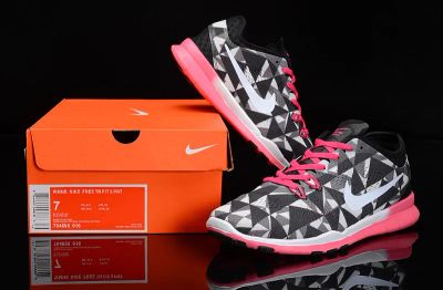 Лот: 7833150. Фото: 1. nike free tr fit 37-40. Кеды, кроссовки, слипоны