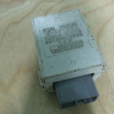 Лот: 10181895. Фото: 1. Блок управления дверями Toyota... Электрооборудование