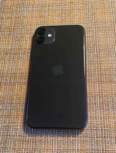 Лот: 15930742. Фото: 1. iPhone 11. Смартфоны