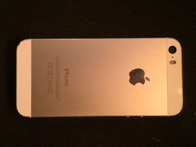 Лот: 8487981. Фото: 1. Iphone 5s 16gb White. Смартфоны