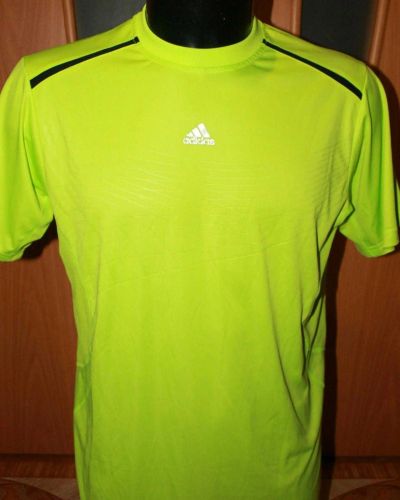 Лот: 15822726. Фото: 1. Оригинальная крутая футболка Adidas... Футболки, поло