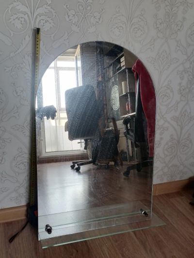 Лот: 18020307. Фото: 1. зеркало в ванную с полкой. Зеркала