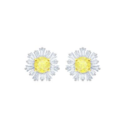 Лот: 23832637. Фото: 1. Серьги Цветок с кристаллами SWAROVSKI. Другое (ювелирные изделия, бижутерия, часы)