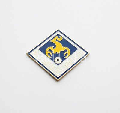 Лот: 11013665. Фото: 1. Футбол-значок ФК Зодиак Старый... Сувенирные