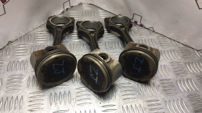 Лот: 18810534. Фото: 1. Шатун ZJ0111210 Mazda Demio DY3W... Двигатель и элементы двигателя