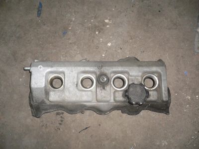 Лот: 7971948. Фото: 1. Крышка клапанная от Toyota Ipsum... Двигатель и элементы двигателя