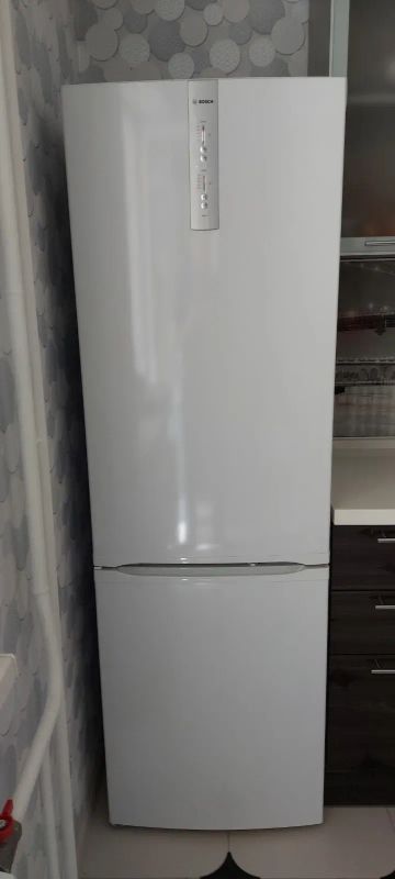 Лот: 20827097. Фото: 1. Холодильник Bosch Full NoFrost. Холодильники, морозильные камеры