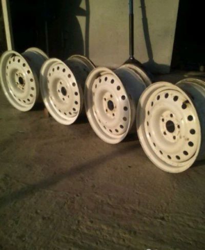 Лот: 12596874. Фото: 1. Комплект штампованных дисков волга... Диски