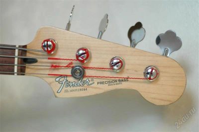 Лот: 1246742. Фото: 1. Fender Precision Bass. Гитары
