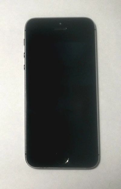 Лот: 10986618. Фото: 1. Iphone 5s (16 гб). Смартфоны