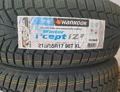 Лот: 19443021. Фото: 1. Шины 215/55 R17 Hankook W616 зимние. Шины
