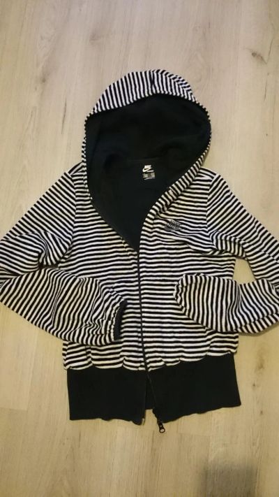 Лот: 7285386. Фото: 1. Кофта тёплая Nike. Свитеры, толстовки, худи
